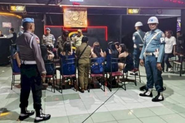 Tim Gabungan TNI-Polri Gelar Razia Tertibkan Sejumlah THM di Maumere-Sikka 