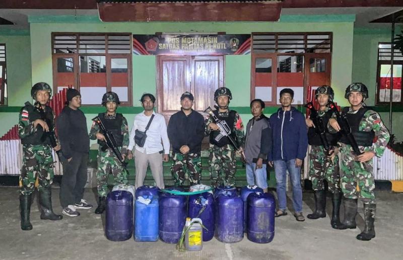 Satgas Yonif 741/GN Gagalkan Penyelundupan 390 Liter BBM di Perbatasan RI-RDTL