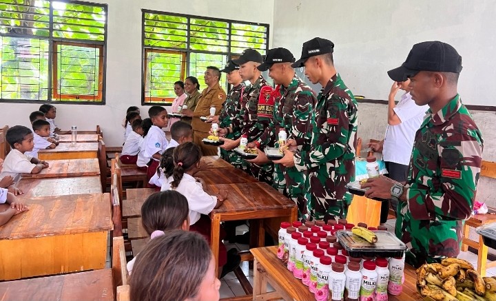 Pos Delomil Satgas Yonif 741 Gelar Program Makan Bergizi Gratis di Sekolah Perbatasan