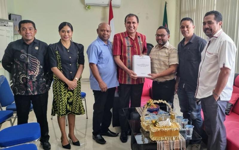 DPRD Belu Serahkan Dokumen Usulan Pelantikan Bupati-Wabup Terpilih ke Pemprov NTT
