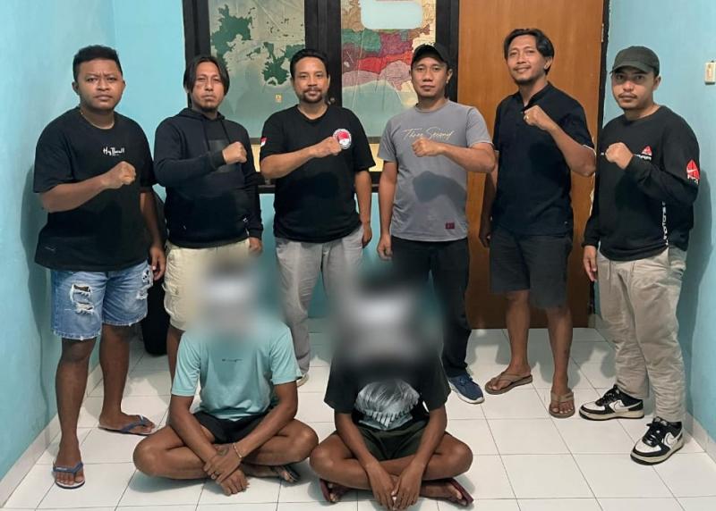 Dua pelaku pengedar Narkotika jenis Sabu berhasil ditangkap Anggota Resnarkoba Polres Mabar, Nusa Tenggara Timur. 