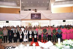 Polda NTT Gelar Ibadah Paskah Oikumene 2025 di Gereja Jemaat Kota Baru