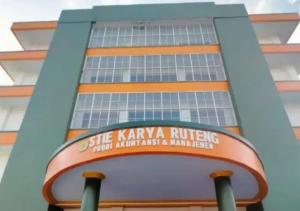 Kampus STIE Karya Ruteng 