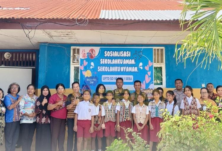 Polsek Sabu Barat Sosialisasi Anti Bullying untuk Siswa Sekolah Dasar 
