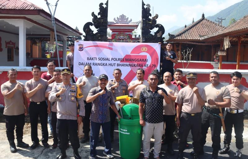 Polres Manggarai lakukan Bakti Sosial Religi (19/6/2025). 