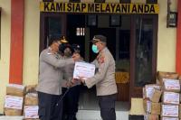 Tinjau Polsek Wulanggitang, di Flores Timur, Kapolda NTT Sempatkan Serahkan Bantuan 