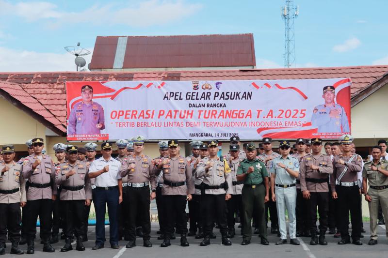 Polres Manggarai Gelar Apel Pasukan Operasi Patuh Turangga Tahun 2025. 