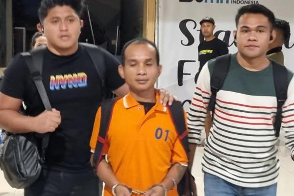 Satu tersangka kasus penggelapan berinisial Carnas yang kabur ke Sulawesi Selatan. Penyidik Subdit 3 Jatanras Polda NTT kemudian ke Sulawesi Selatan akhir pekan lalu. 