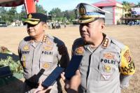 Direktur Lalulintas Polda NTT, Kombes Pol Dedy Eka Jaya Helmy  saat memberikan keterangan kepada wartawan.