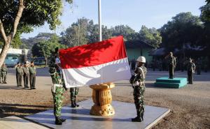 Kodim 1605/Belu gelar upacara bendera 17an bertempat di Lapangan Makodim Belu wilayah perbatasan RI-RDTL,  Rabu (17/7/2025).