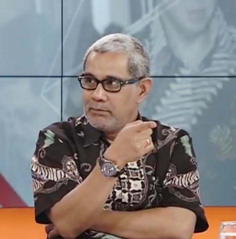 Dr Nicholay Aprilindo 