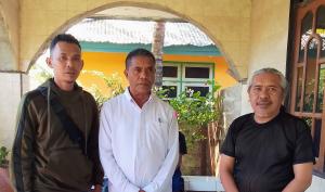 (dok.ist) Anggota Unit III Satuan Intelkam Polres Belu pose bersama Ketua UNTAS Kabupaten Belu Andry Gusti Bria.