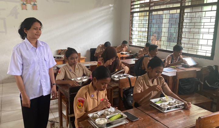 Polda NTT Distribusi 2.631 MBG  Pada Sembilan Sasaran di Kota Kupang