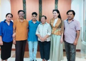 Viktor dan Julie Laiskodat Siapkan Generasi Pengusaha Muda NTT Lewat Beasiswa Penuh