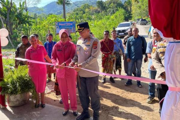  Kapolres TTS Apresiasi Kinerja Wakapolsek Kualin Bina PKBM Galatya di PedalamanTTS 