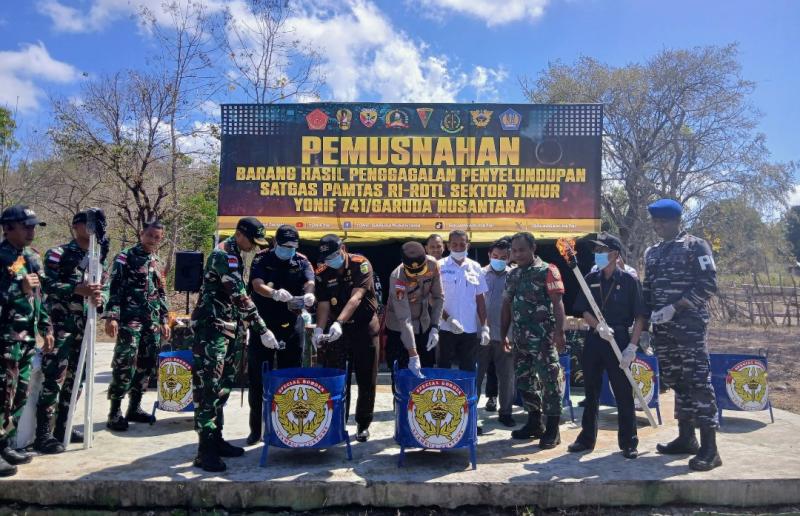 Purna Tugas, Satgas 741/GN Musnahkan Barang Bukti Hasil Galdup 