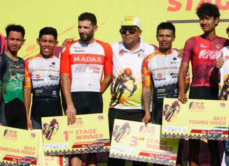 Tour de EnTeTe 2025 Resmi Berakhir di Labuan Bajo, Reguigui Juara Etape Pamungkas