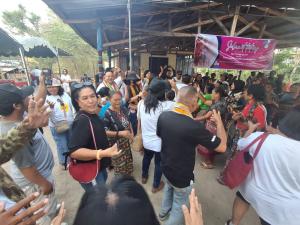 Antusiasme dan Kemeriahan Masyarakat Kampung Maumolo Sambut Karya Bakti YFMG-IKA Smansa 87