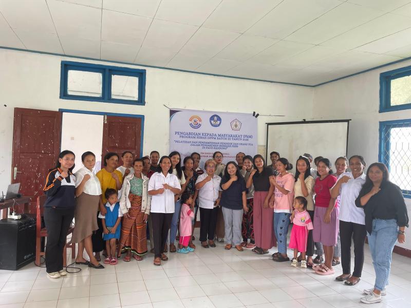 Unika St. Paulus Ruteng Latih Pendidik dan Orang Tua PAUD Randong Wujudkan Pengasuhan Berbasis PHBS