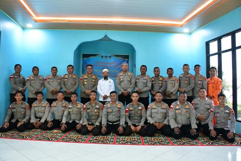 Peringati HUT Ke 75, Polairud Polda NTT Gelar Doa  Bersama untuk Korban Bencana Sumatera