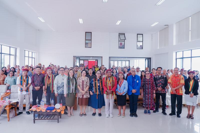 Seminar Natal Nasional 2025 di Ruteng Soroti Bahaya Judi Online bagi Ketahanan Keluarga