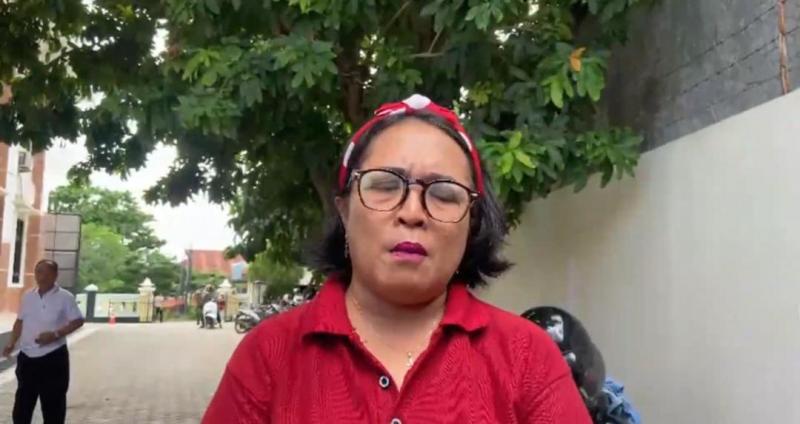 Ibunda Prada Lucky Namo Mengaku Terpukul Atas Sikap Kuasa Hukum Terdakwa