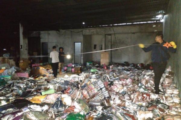  Toko Pakaian Murah di Soe-TTS Ludes Terbakar