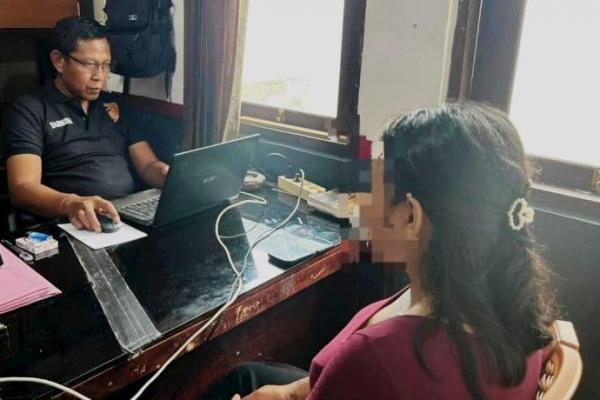  Polisi Amankan Pelaku Pencurian HP di Waingapu-Sumba Timur