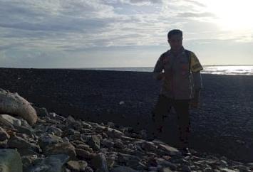 Bukit Liman di Pulau Semau Semburkan Lumpur