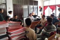  Tujuh Tersangka Kasus Pengeroyokan Dan Penganiayaan Di Rote Ndao Dilimpahkan Ke Kejaksaan