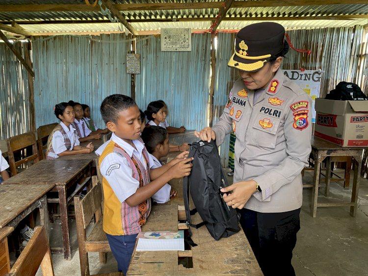  Kapolres TTU AKBP Eliana Papote. berkunjung ke SMPN Maubeli bertemu siswa untuk memberikan motivasi dan bantuan 