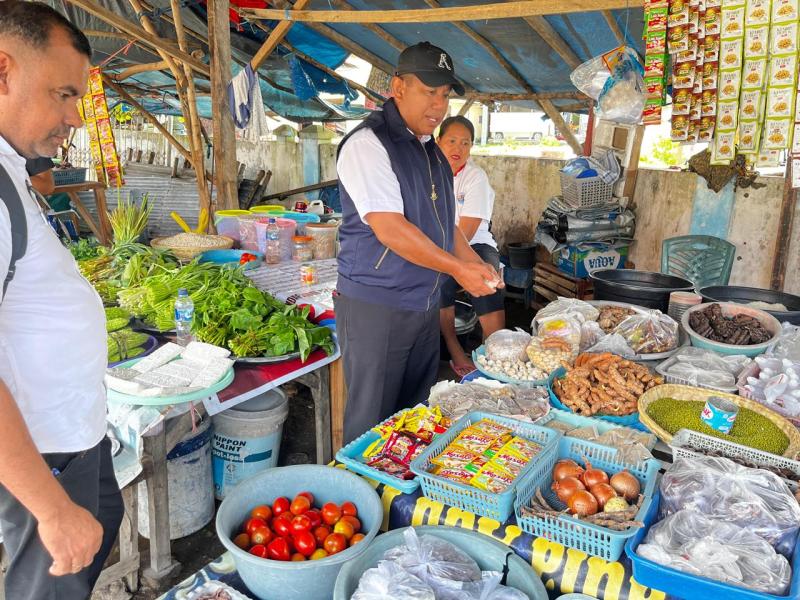 Jelang Puasa, Polres Rote Ndao Lakukan Razia Terkait Harga Pangan di Pasar 