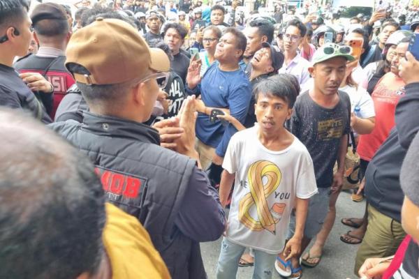 Saksi Sari Doko Tak Hadir, Rekonstruksi Kematian Lucky Sanu & Delfi Foes Dipending