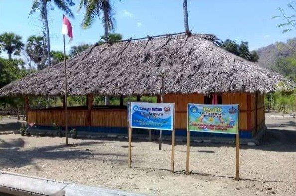 Peduli Pendidikan, Anggota Polres Kupang Sukarela Bangun Sekolah di Perbatasan RI-Timor Leste