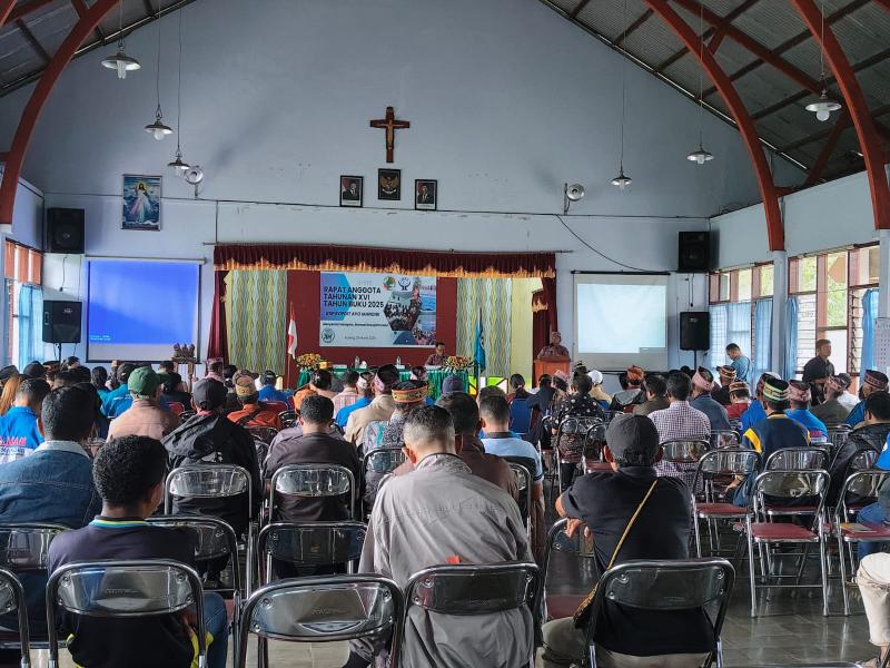 Rapat Anggota Tahunan (RAT) ke-16 KSP Kopdit Ayo Mandiri Tahun Buku 2025 di Aula Efata Ruteng. 