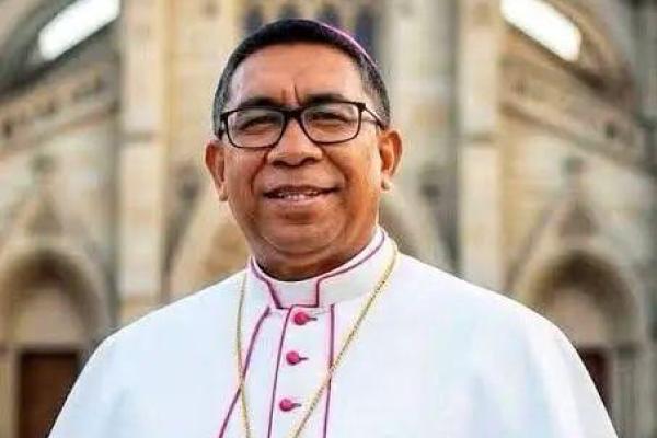 Uskup Larantuka, Mgr. Yohanes Hans Monteiro 