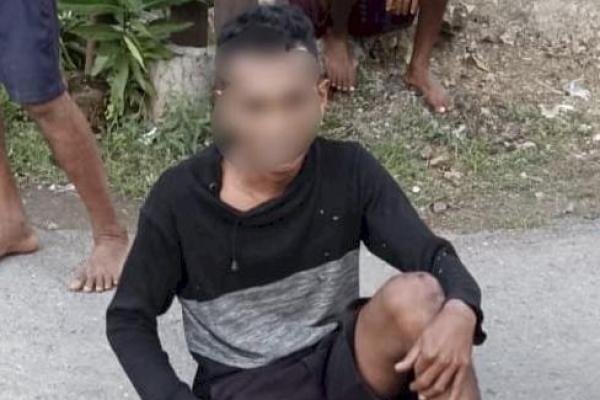  Pelaku pencurian saat diamankan polisi 