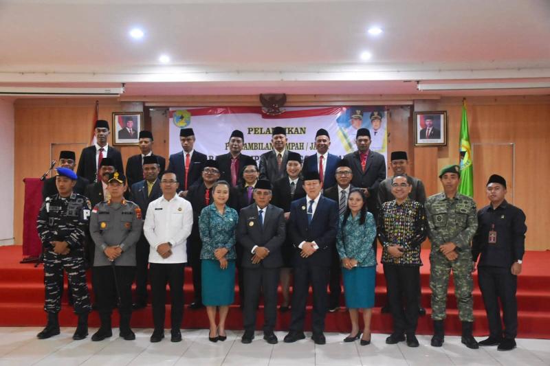 Bupati Edistasius Endi melantik 15 Pejabat Pimpinan Tinggi Pratama di Lingkup Pemkab Manggarai Barat, Kamis (07/05/2026). 