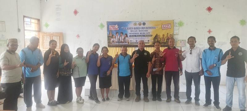 Densus 88 Edukasi Siswa SMAN 1 Sano Nggoang Terkait Ancaman Radikalisme di Dunia Digital