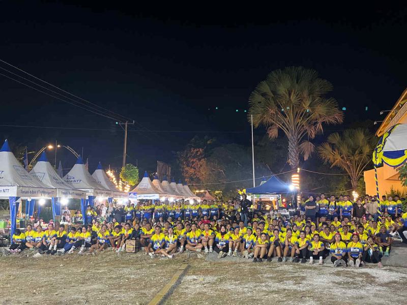 Peserta AMPI NTT Night Run 2026 yang diikuti 1.000 pelari. 