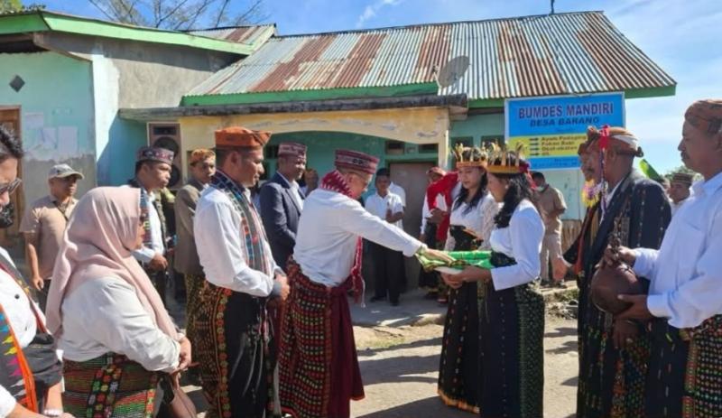 Wabup Manggarai Fabianus Abu Hadiri Roko Molas Poco, Tegaskan Dukungan Pelestarian Rumah Adat