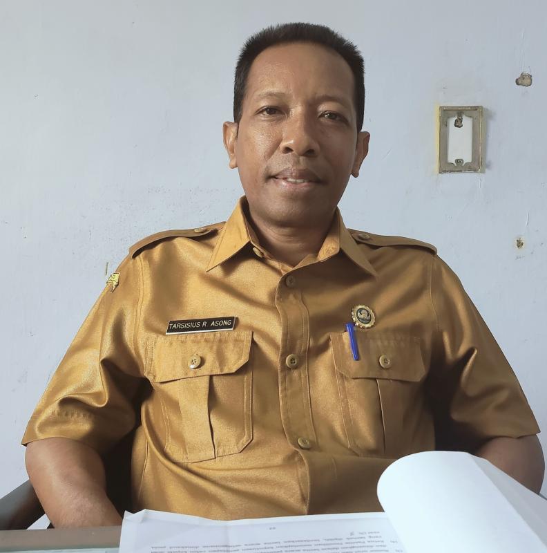 Kepala Dinas Pemberdayaan Masyarakat dan Desa (DPMD) Kabupaten Manggarai, Tarsius Ridus Asong. 