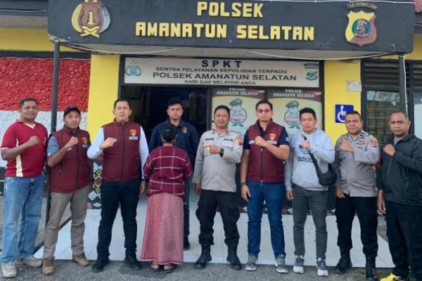  Ibu rumah tangga pelaku pembunuhan suami saat diamankan polisi  