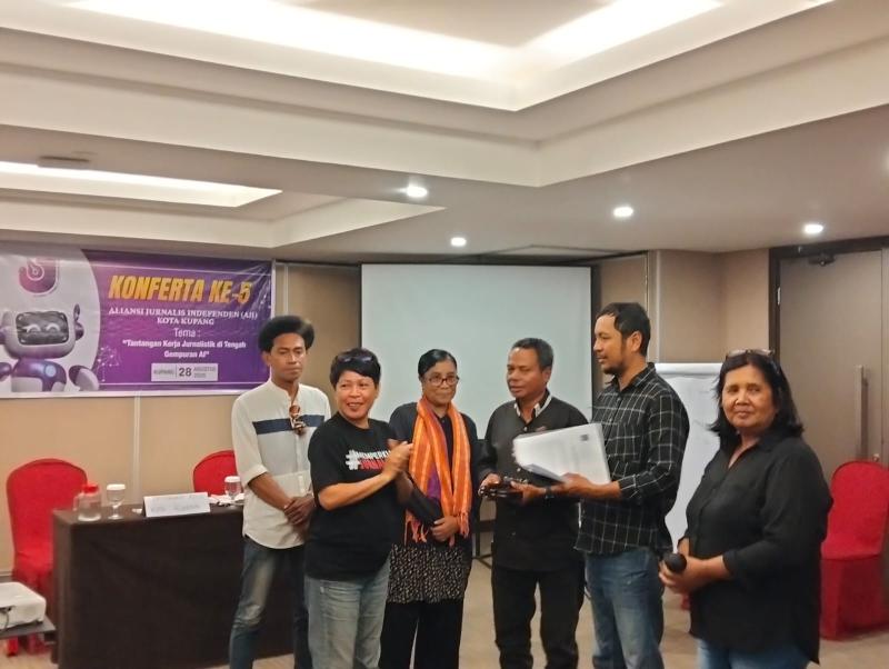 Pengurus AJI Kupang Periode 2026-2029 Resmi Dikukuhkan