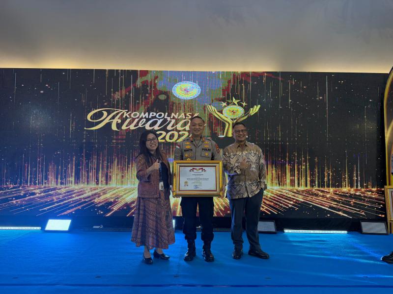 Kapolres Kupang AKBP Adhytia Octorio Putra saat menerima penghargaan di Jakarta, Kamis (17/9/2026)   
