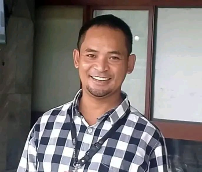Sirilus Ladur (Presiden FPM). 
